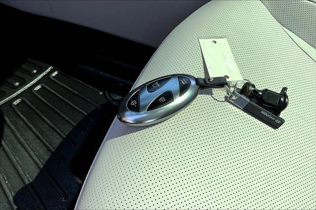 used 2025 Hyundai TUCSON Hybrid car, priced at $33,500