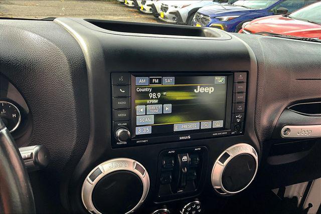 used 2015 Jeep Wrangler Unlimited car, priced at $18,640