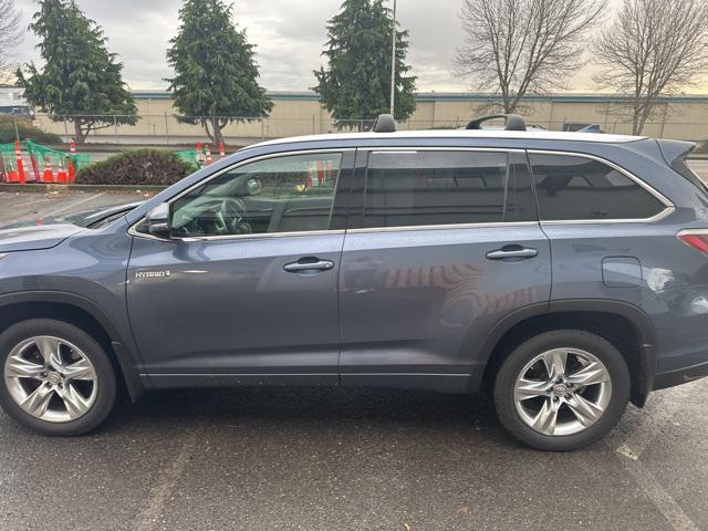 used 2015 Toyota Highlander Hybrid car