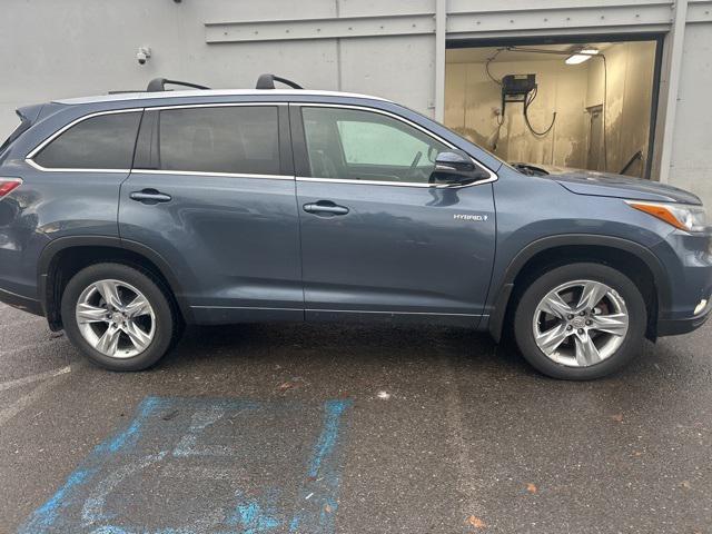 used 2015 Toyota Highlander Hybrid car