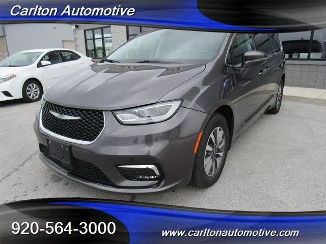 used 2022 Chrysler Pacifica Hybrid car, priced at $26,999