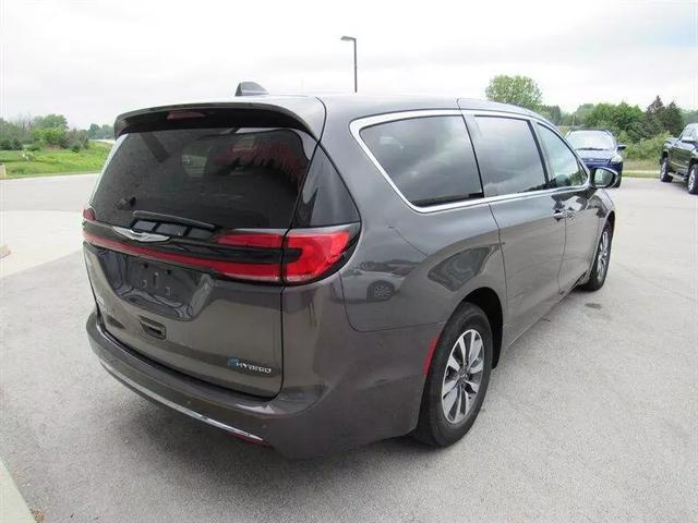 used 2022 Chrysler Pacifica Hybrid car, priced at $26,999