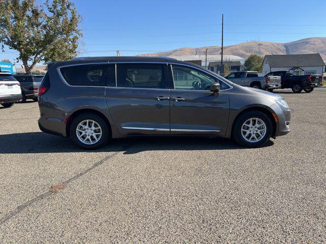 used 2020 Chrysler Pacifica car, priced at $18,158