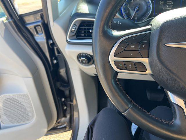 used 2020 Chrysler Pacifica car, priced at $18,158