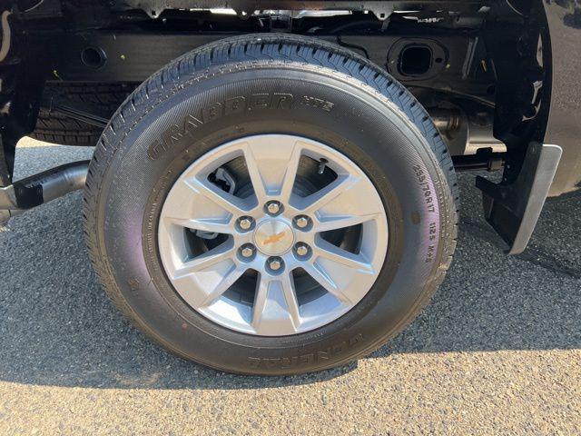 new 2025 Chevrolet Silverado 1500 car, priced at $40,355