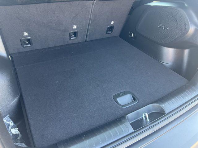 used 2022 Jeep Cherokee car, priced at $23,066