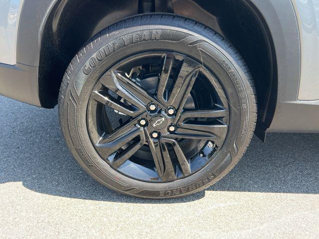 new 2025 Chevrolet Trax car, priced at $26,190