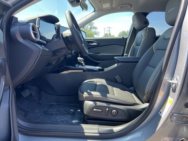 new 2025 Chevrolet Trax car, priced at $26,190