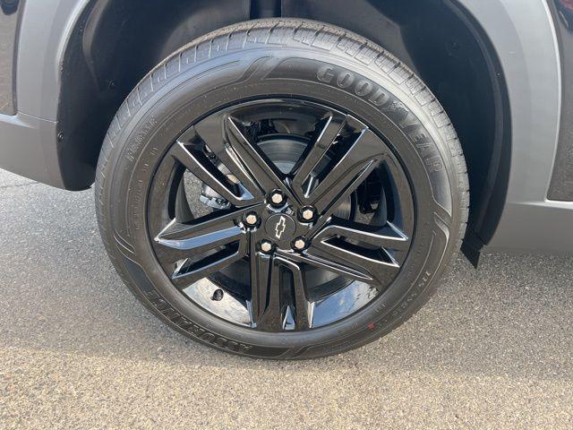 new 2025 Chevrolet Trax car, priced at $26,835