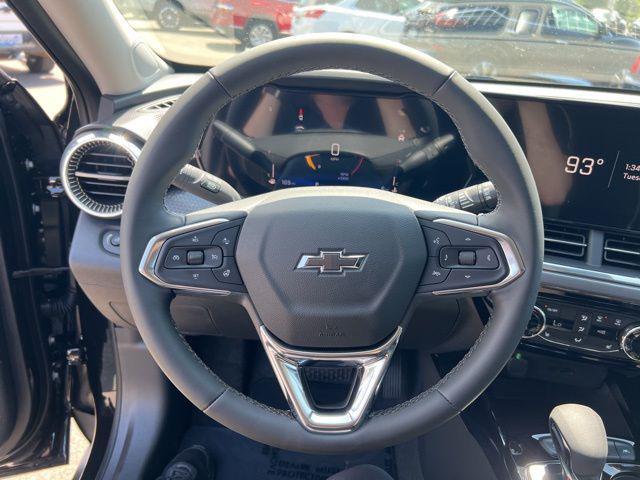 new 2025 Chevrolet Trax car, priced at $26,190