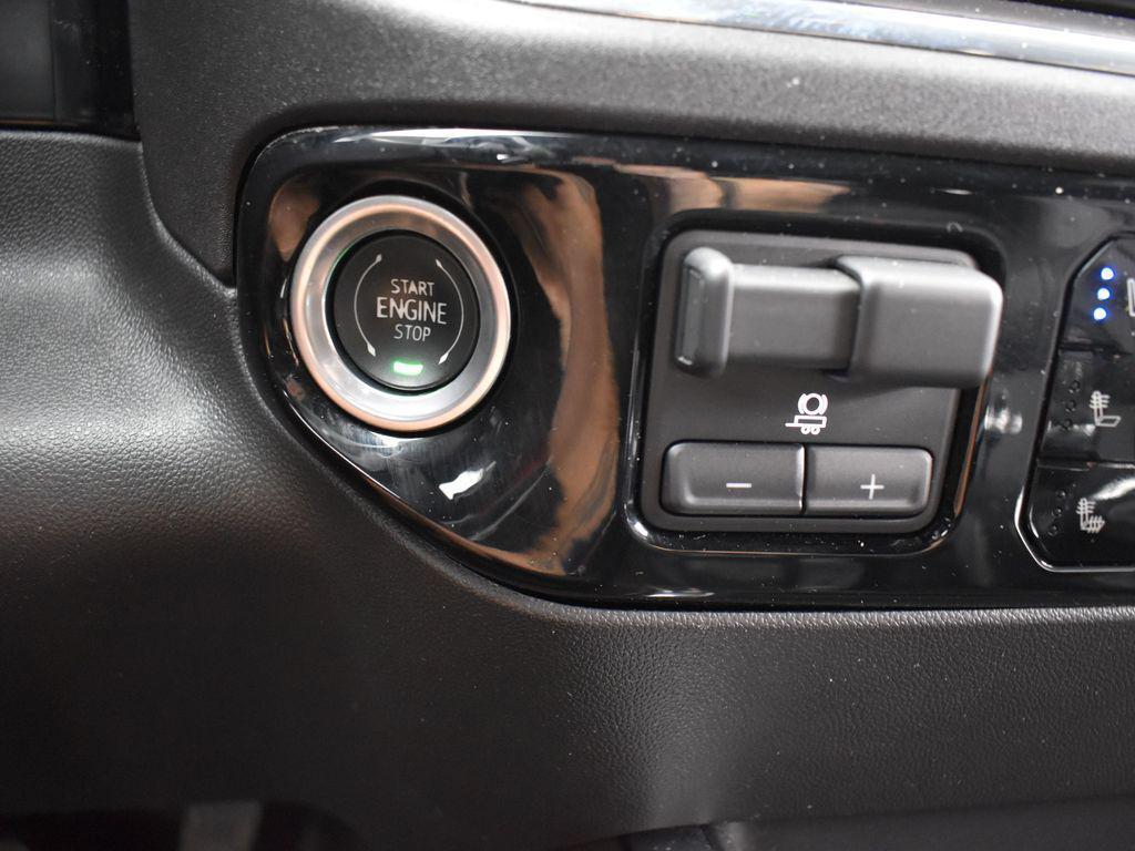 used 2024 GMC Sierra 1500 car, priced at $45,900