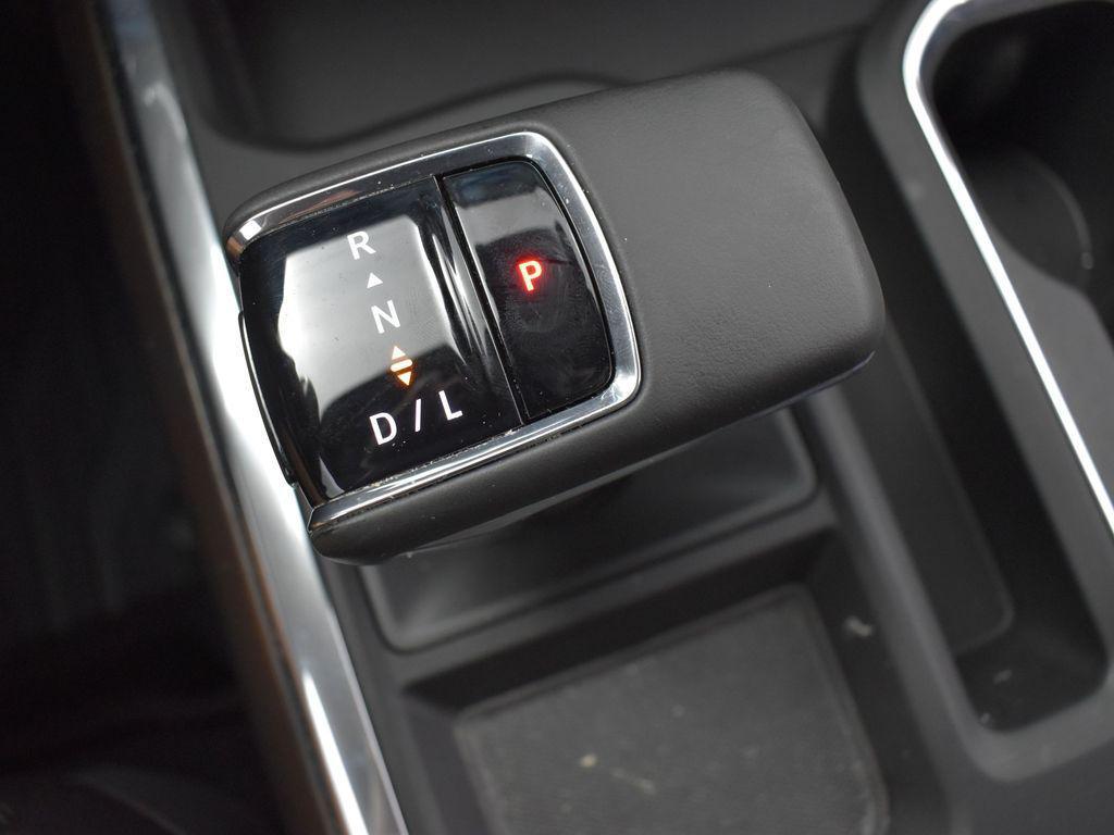 used 2024 GMC Sierra 1500 car, priced at $45,900