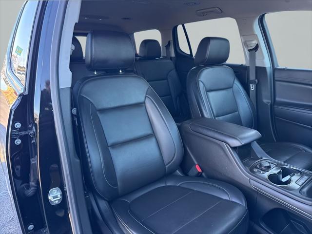 used 2023 GMC Acadia car, priced at $25,989