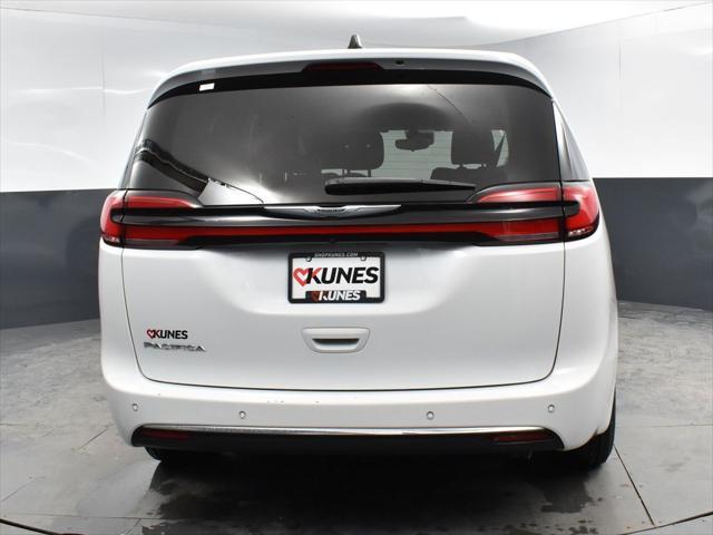 used 2023 Chrysler Pacifica car, priced at $23,500