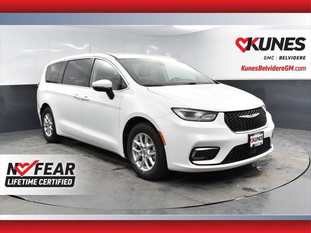 used 2023 Chrysler Pacifica car, priced at $23,500