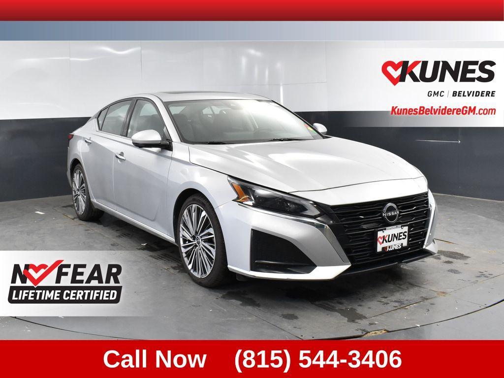 used 2023 Nissan Altima car, priced at $21,290