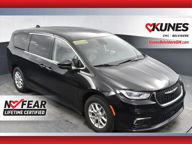 used 2023 Chrysler Pacifica car, priced at $23,000