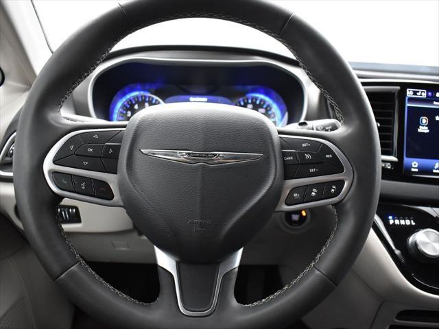 used 2023 Chrysler Pacifica car, priced at $23,000