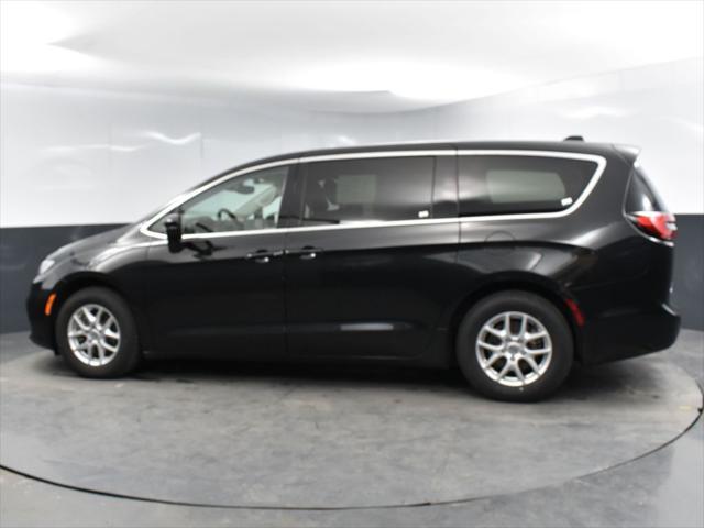 used 2023 Chrysler Pacifica car, priced at $23,000