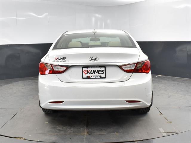 used 2013 Hyundai Sonata car, priced at $5,900