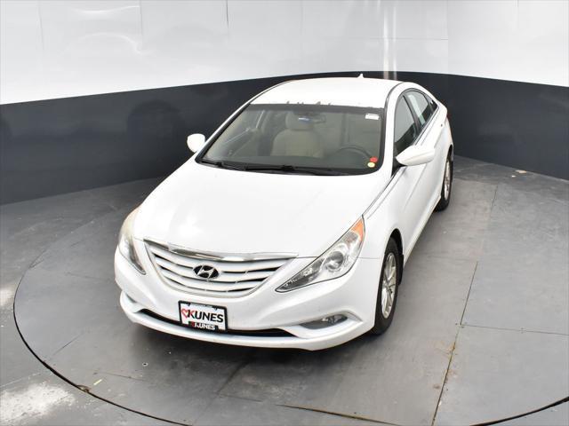 used 2013 Hyundai Sonata car, priced at $5,900