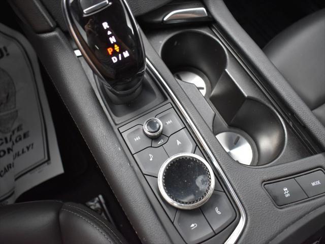 used 2023 Cadillac XT5 car, priced at $28,980