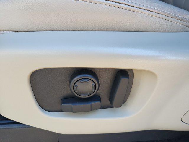 used 2020 Land Rover Discovery car, priced at $22,000
