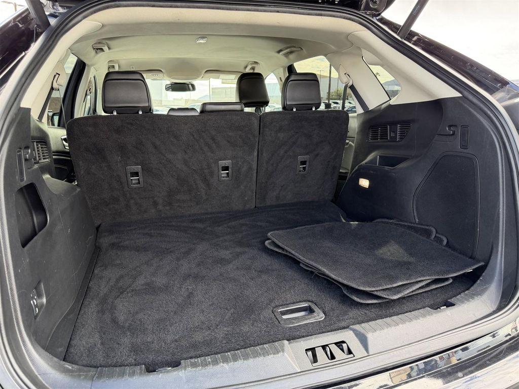 used 2024 Ford Edge car, priced at $28,995