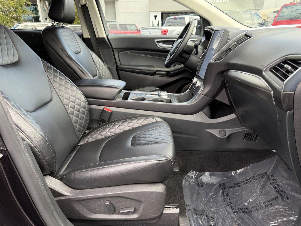 used 2024 Ford Edge car, priced at $28,995
