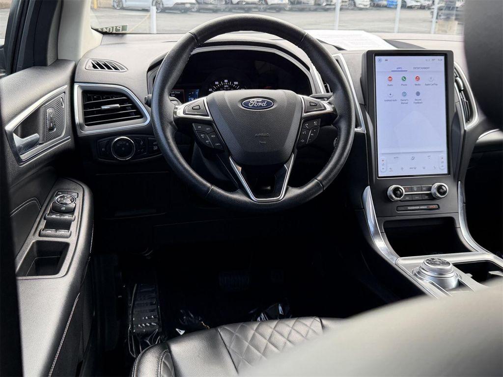 used 2024 Ford Edge car, priced at $28,995