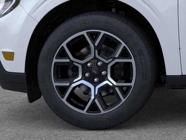 new 2025 Ford Maverick car, priced at $40,225
