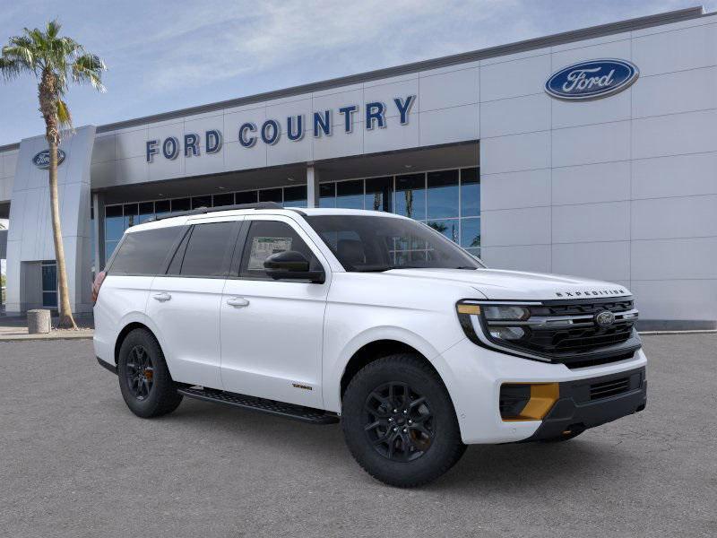 new 2025 Ford Expedition car, priced at $85,765