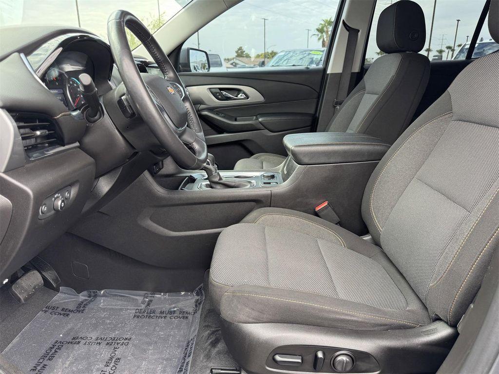 used 2021 Chevrolet Traverse car, priced at $24,995