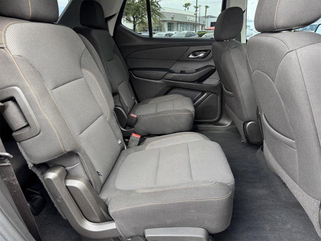 used 2021 Chevrolet Traverse car, priced at $24,995