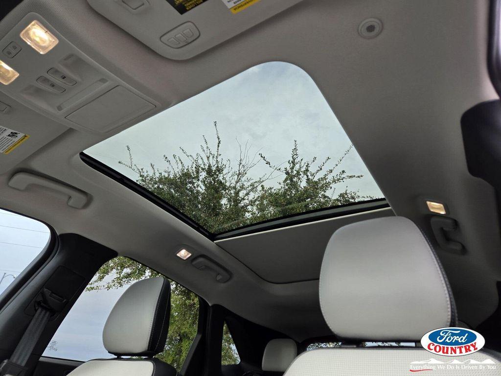 new 2025 Ford Escape PHEV car, priced at $37,312