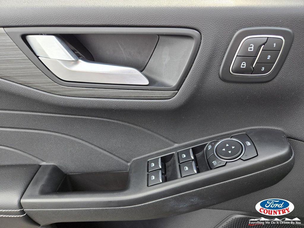 new 2025 Ford Escape PHEV car, priced at $37,312