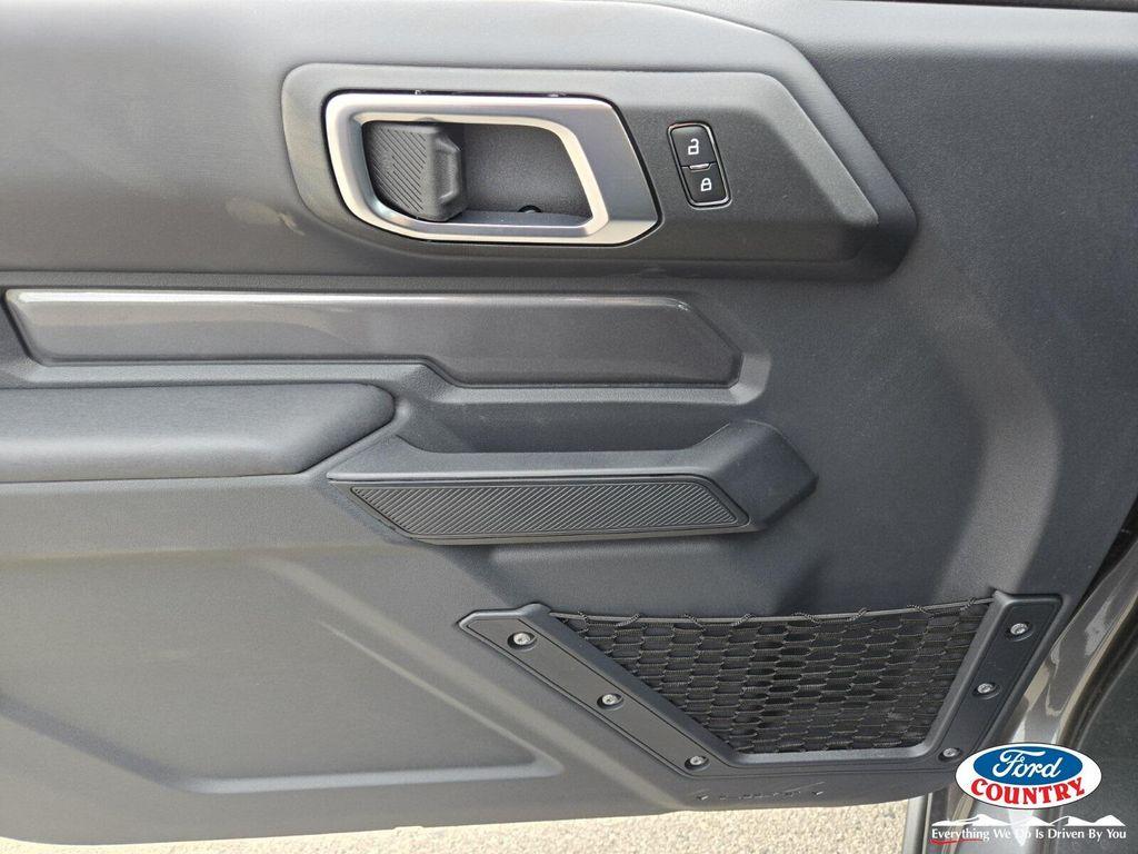 new 2025 Ford Bronco car, priced at $50,174