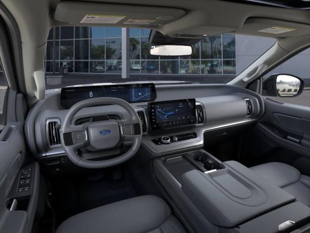 new 2025 Ford Expedition car, priced at $70,195