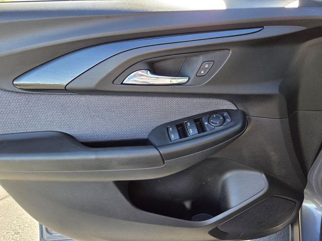 used 2022 Chevrolet TrailBlazer car, priced at $18,246