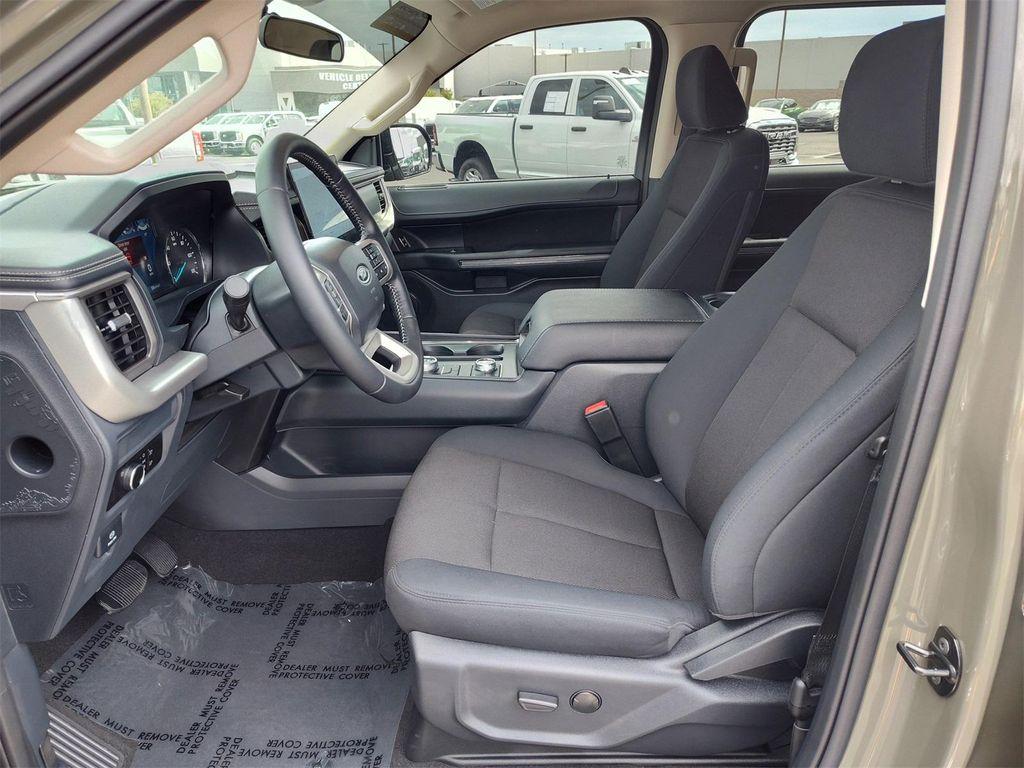 used 2024 Ford Expedition car, priced at $47,855