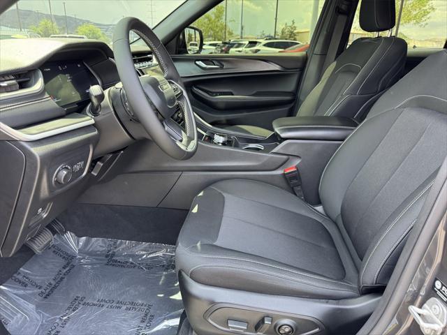 used 2024 Jeep Grand Cherokee car, priced at $32,990