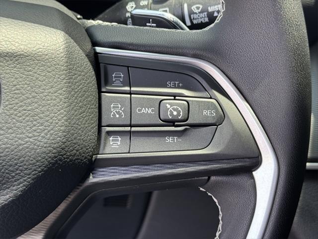 used 2024 Jeep Grand Cherokee car, priced at $32,990