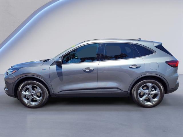 used 2025 Ford Escape car, priced at $31,990