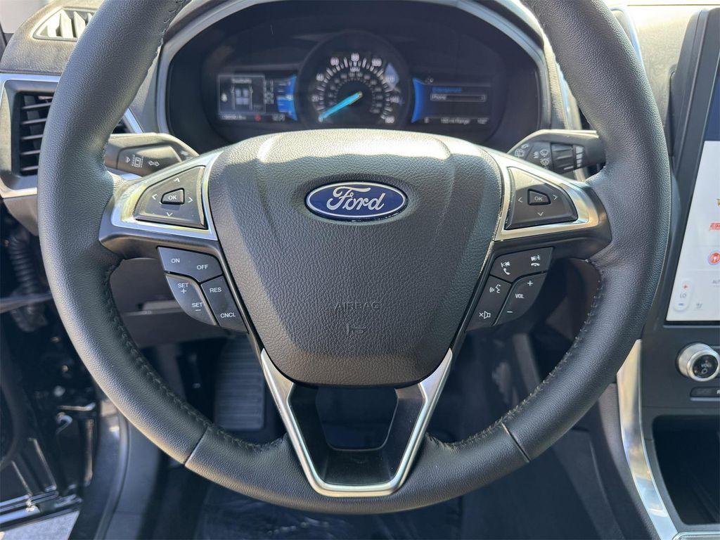 used 2023 Ford Edge car, priced at $24,921