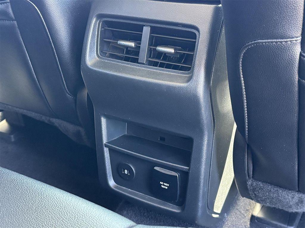 used 2023 Ford Edge car, priced at $24,921