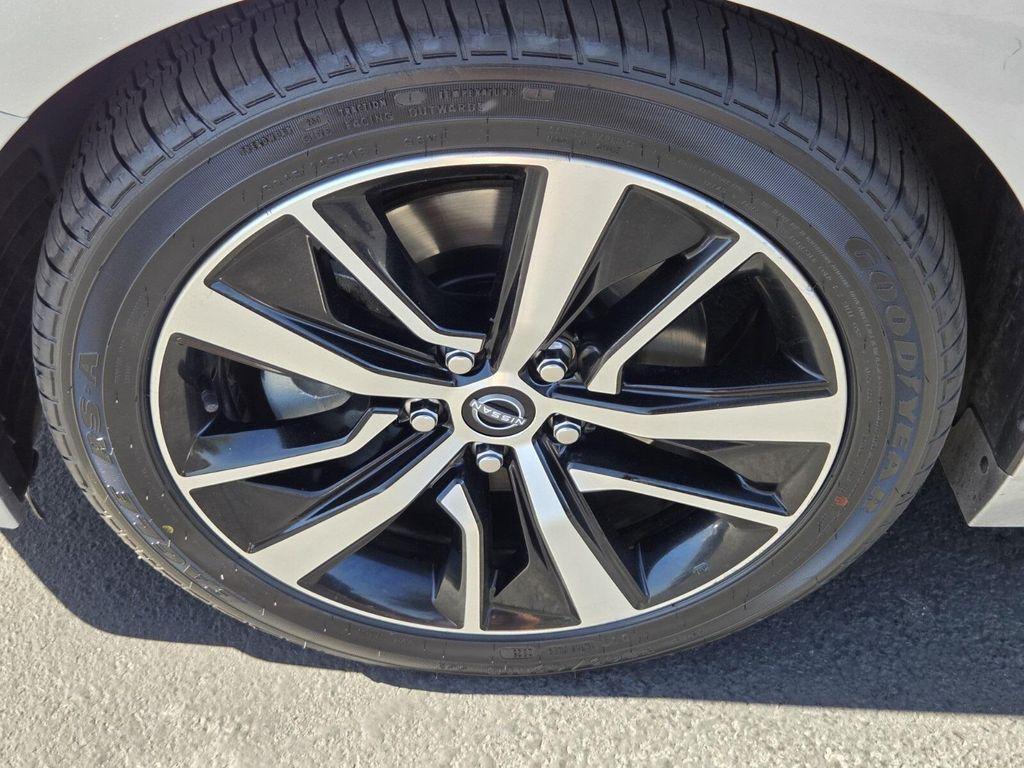 used 2023 Nissan Maxima car, priced at $24,419