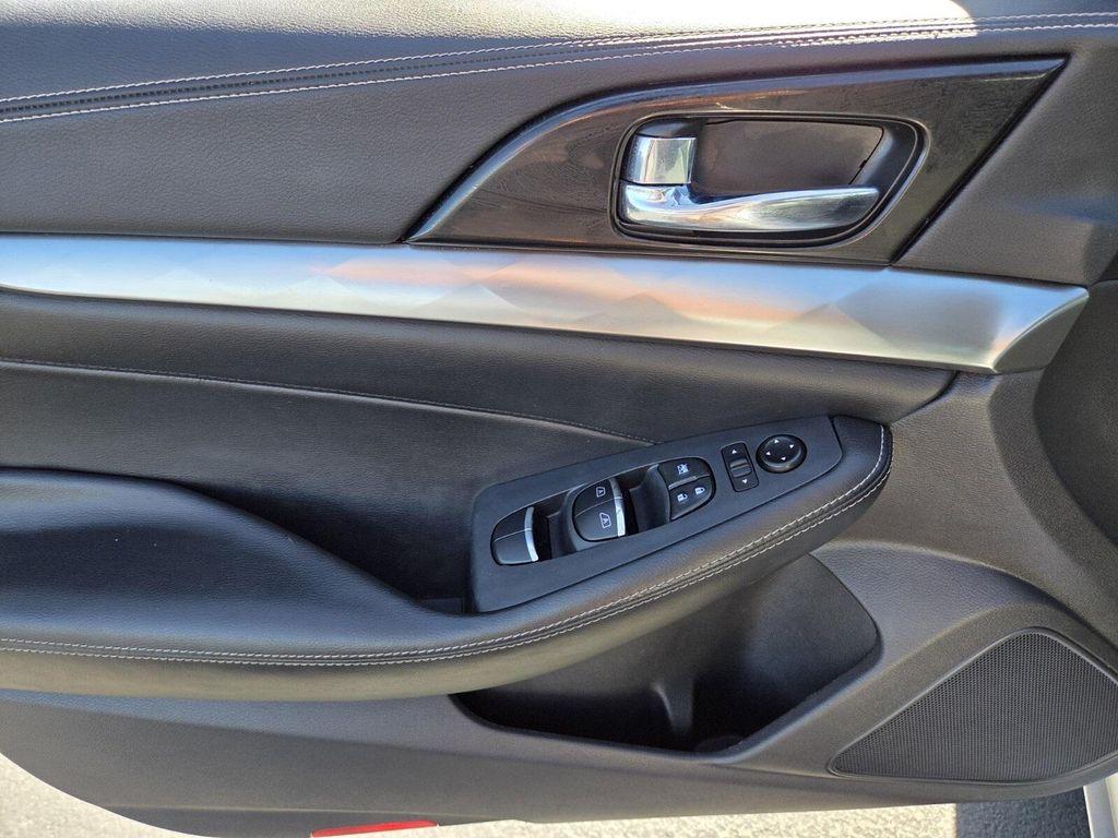 used 2023 Nissan Maxima car, priced at $24,419