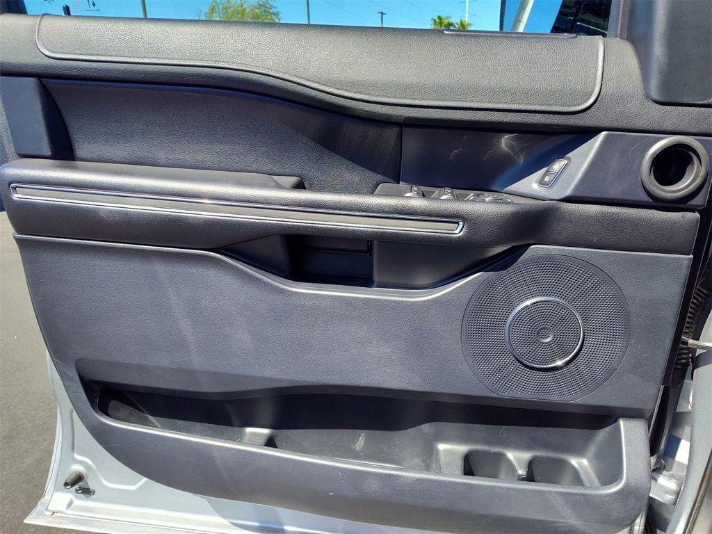 used 2020 Ford Expedition car, priced at $35,000