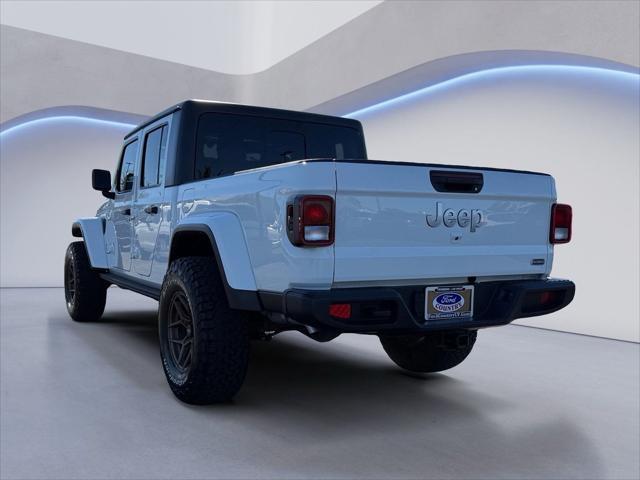 used 2022 Jeep Gladiator car, priced at $32,388