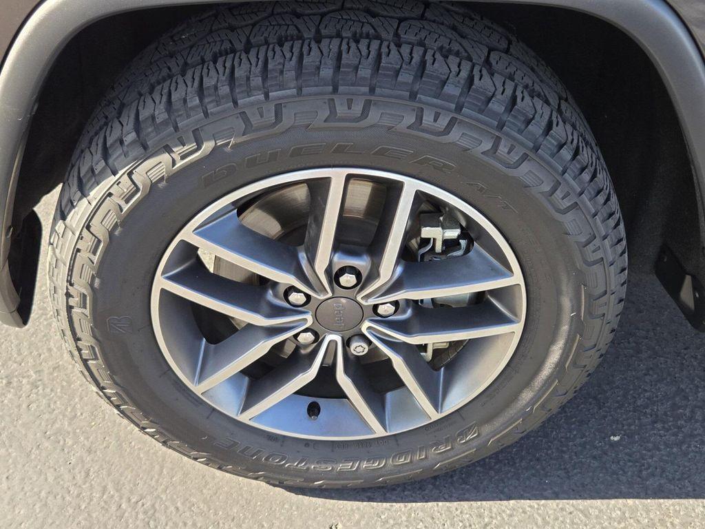 used 2021 Jeep Grand Cherokee car, priced at $21,499